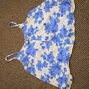 Paper crane blue floral tank top button detail